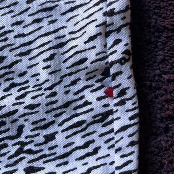 Lacoste L!VE Polo Shirt all over black print on white Lacoste Size 4 Medium - Picture 8 of 10